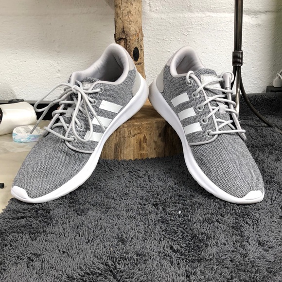 Adidasneo cloud foam memory footbed